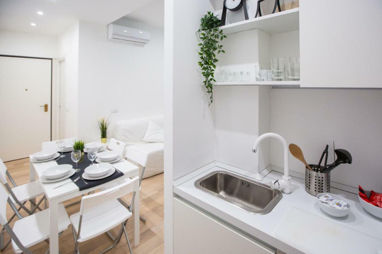 Apartment Bocconi 1 Milano Exteriör bild